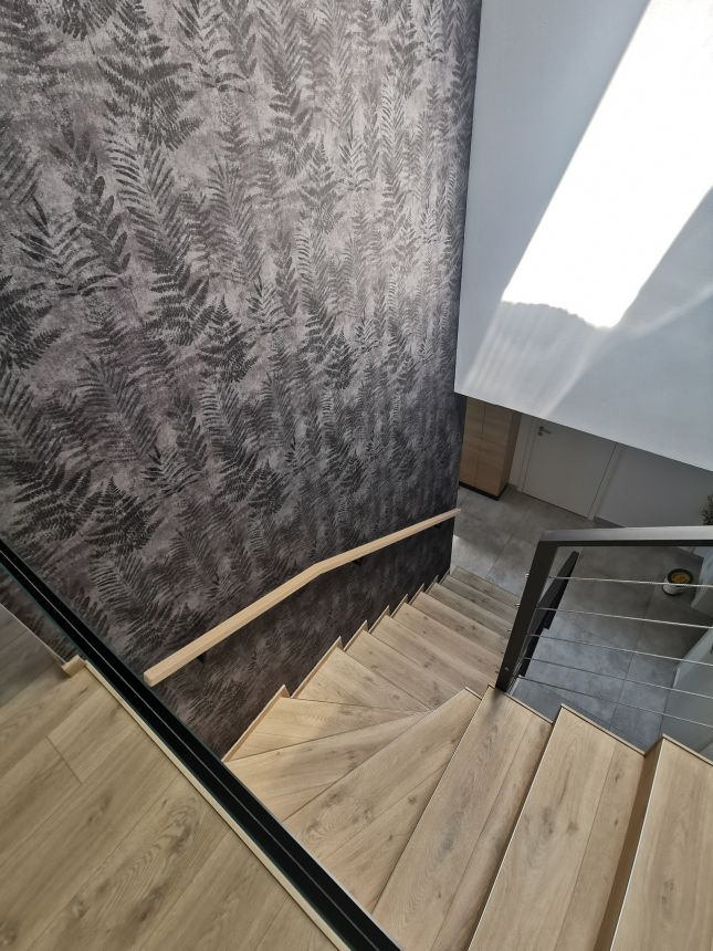 Realization of a staircase with wallpaper from the Passenger collection